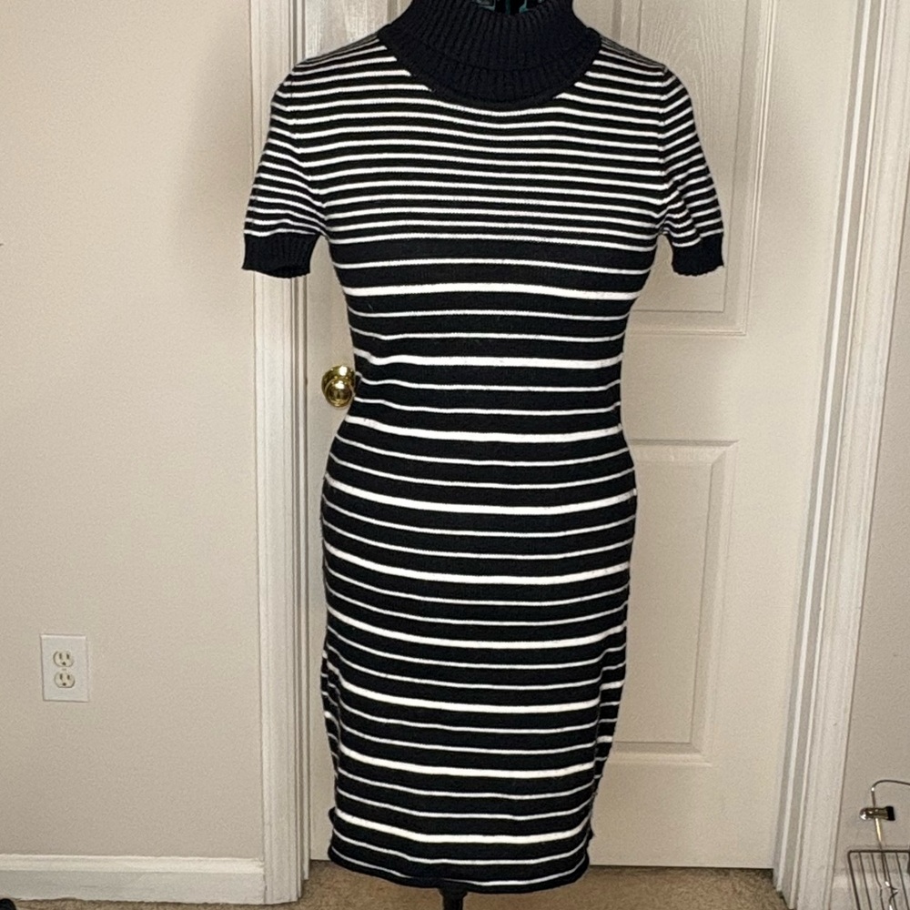 Debut Super Soft Cozy Black and White Striped Midi Sweater Dress Sz L